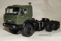  Комплект для самостоятельной сборки 1:43 Седельный  тягач 6х6 КамАЗ-44108 (AVD Models)